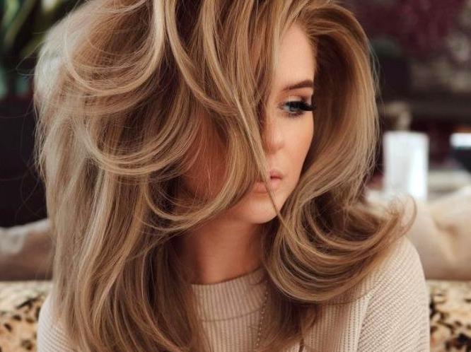 DIY Guide to Salon-Style Blowouts